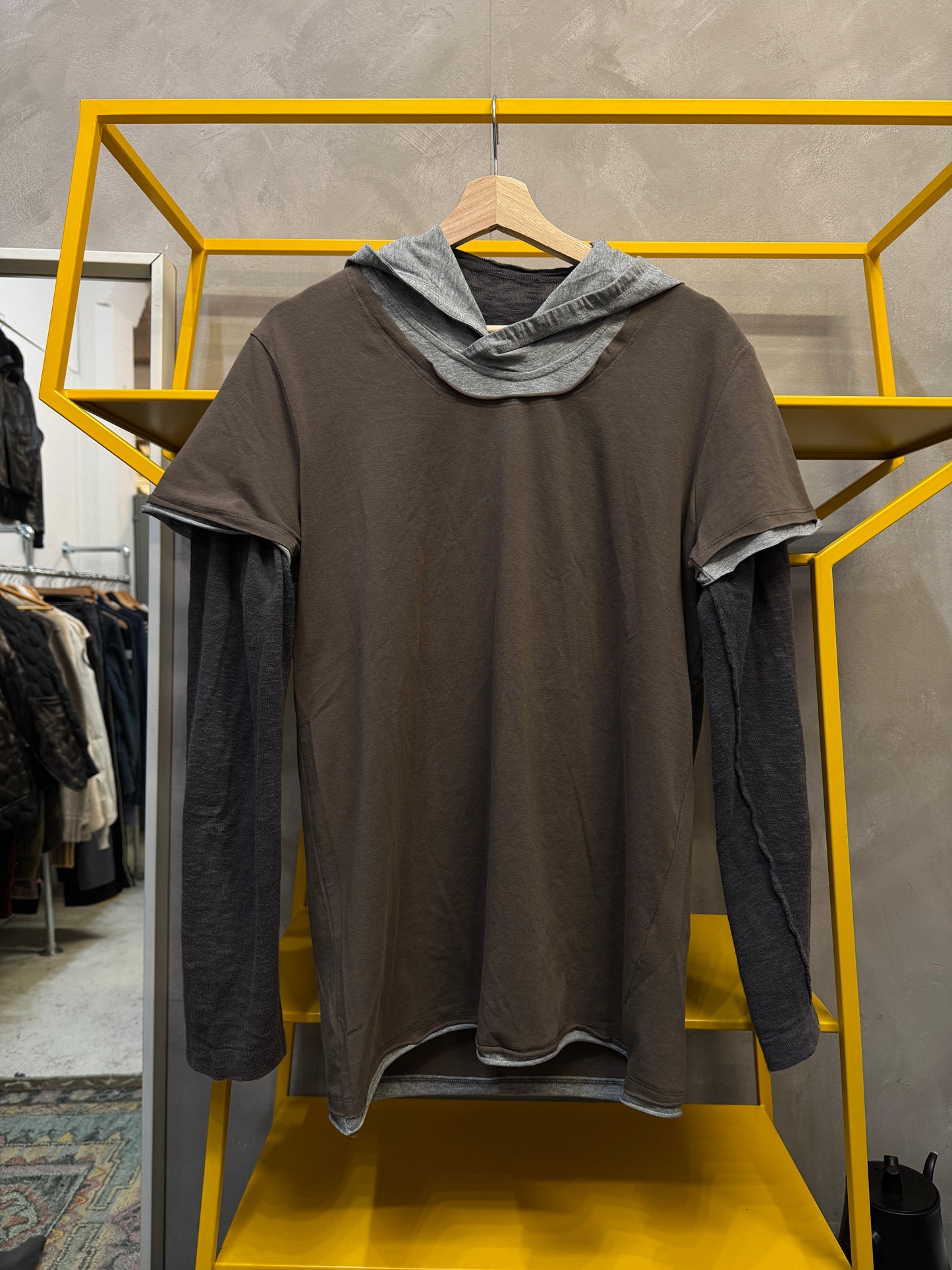 short sleeve hooded tshirt