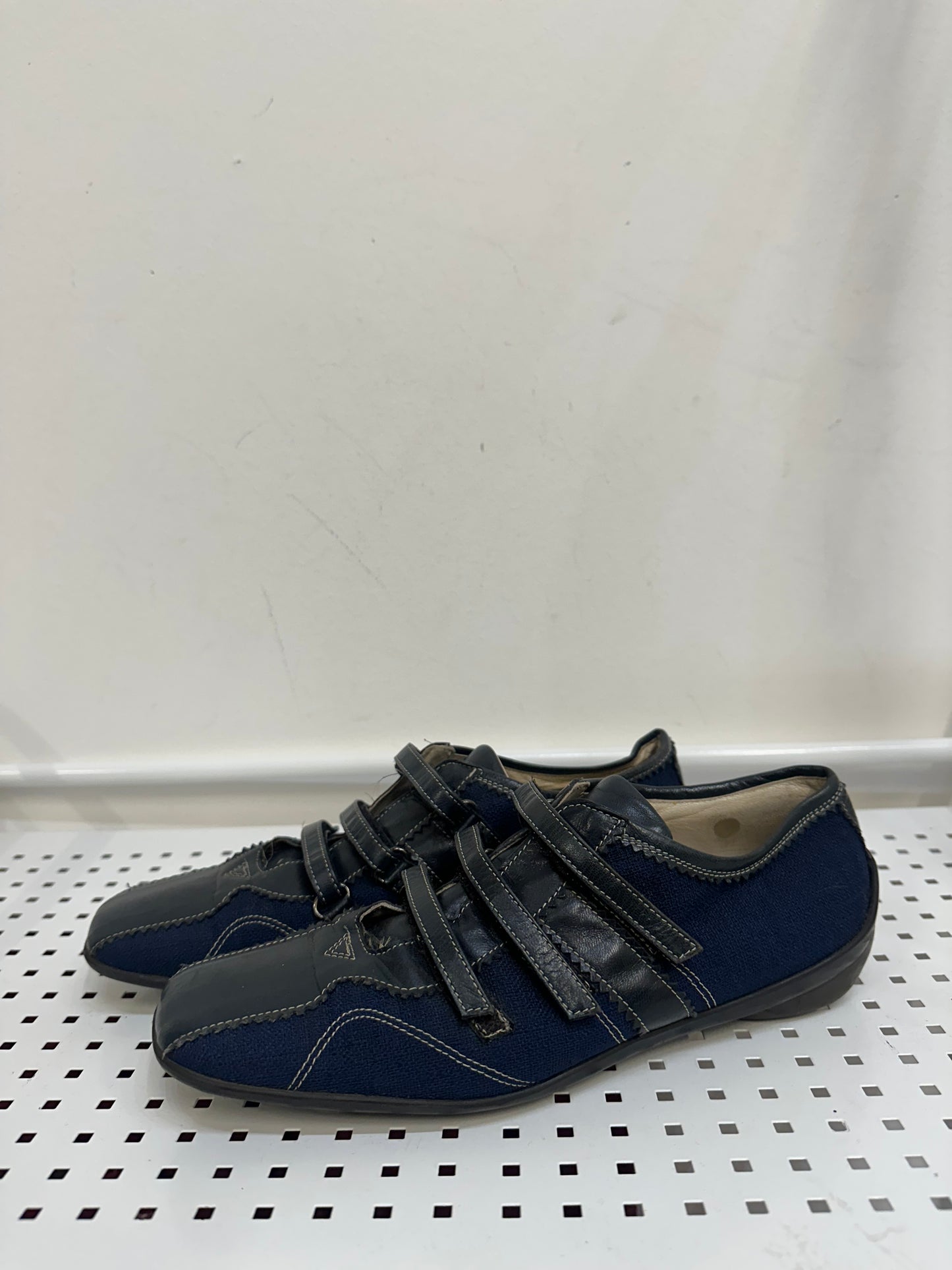 Vintage Unbranded trainers eu36