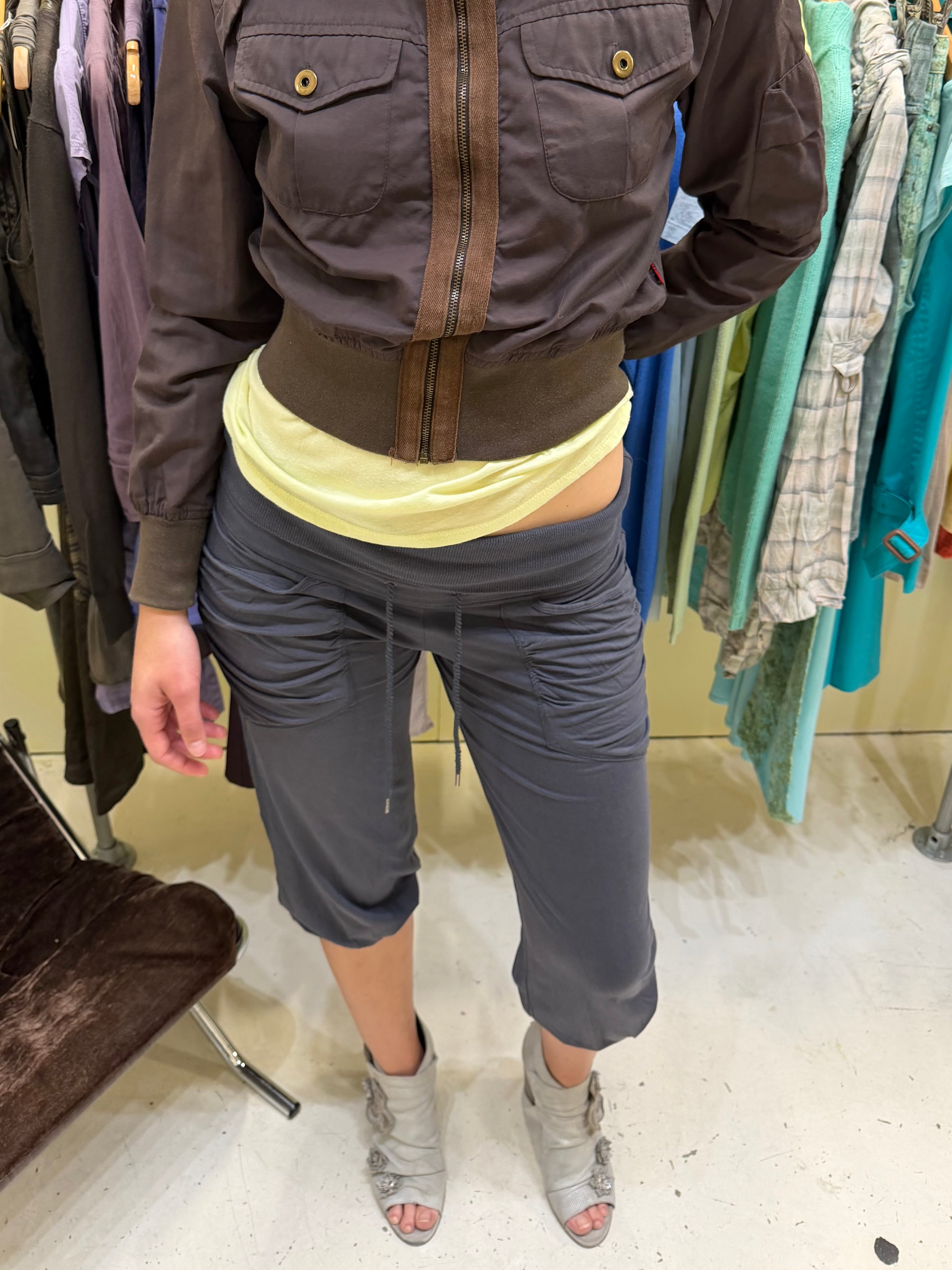 Foldover capris navy