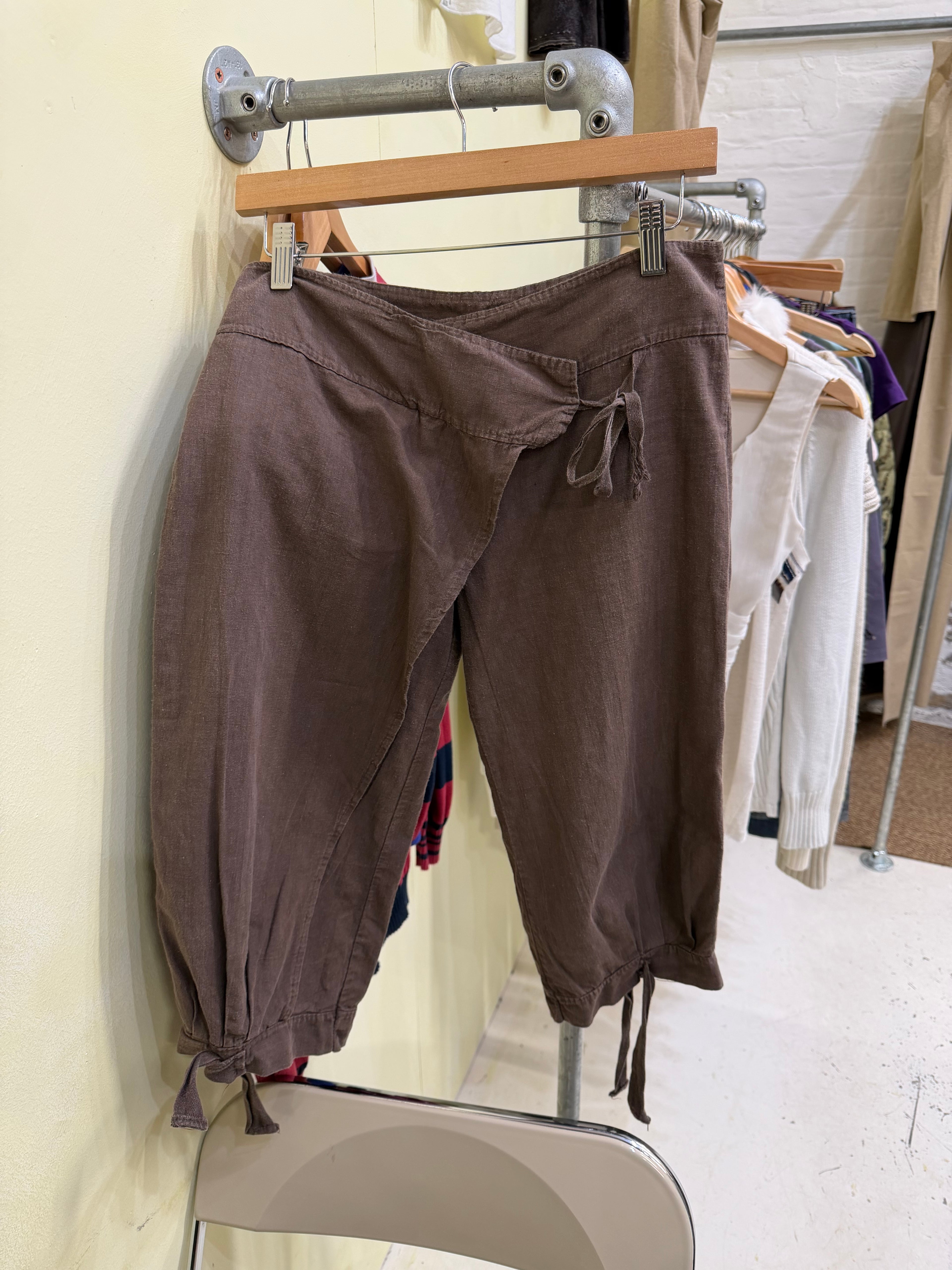 Capris, midi skirt & double layered knit