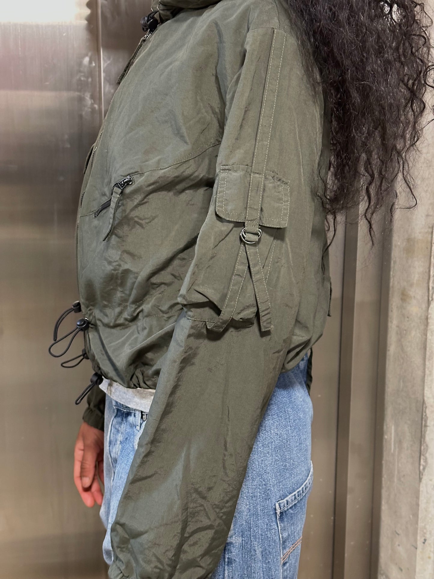 French brand technical windbreaker M/L