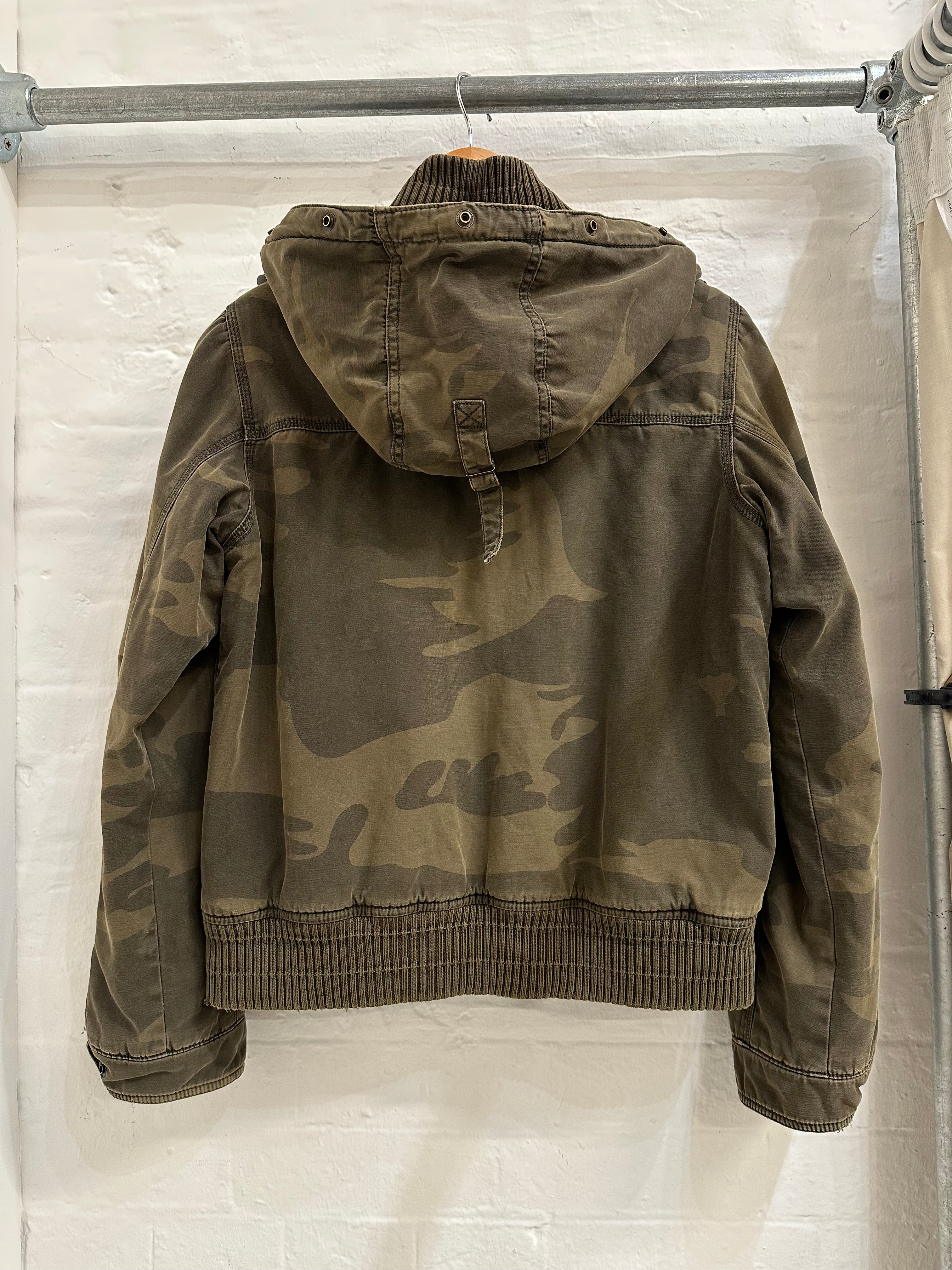 Scott camo jacket women’s medium