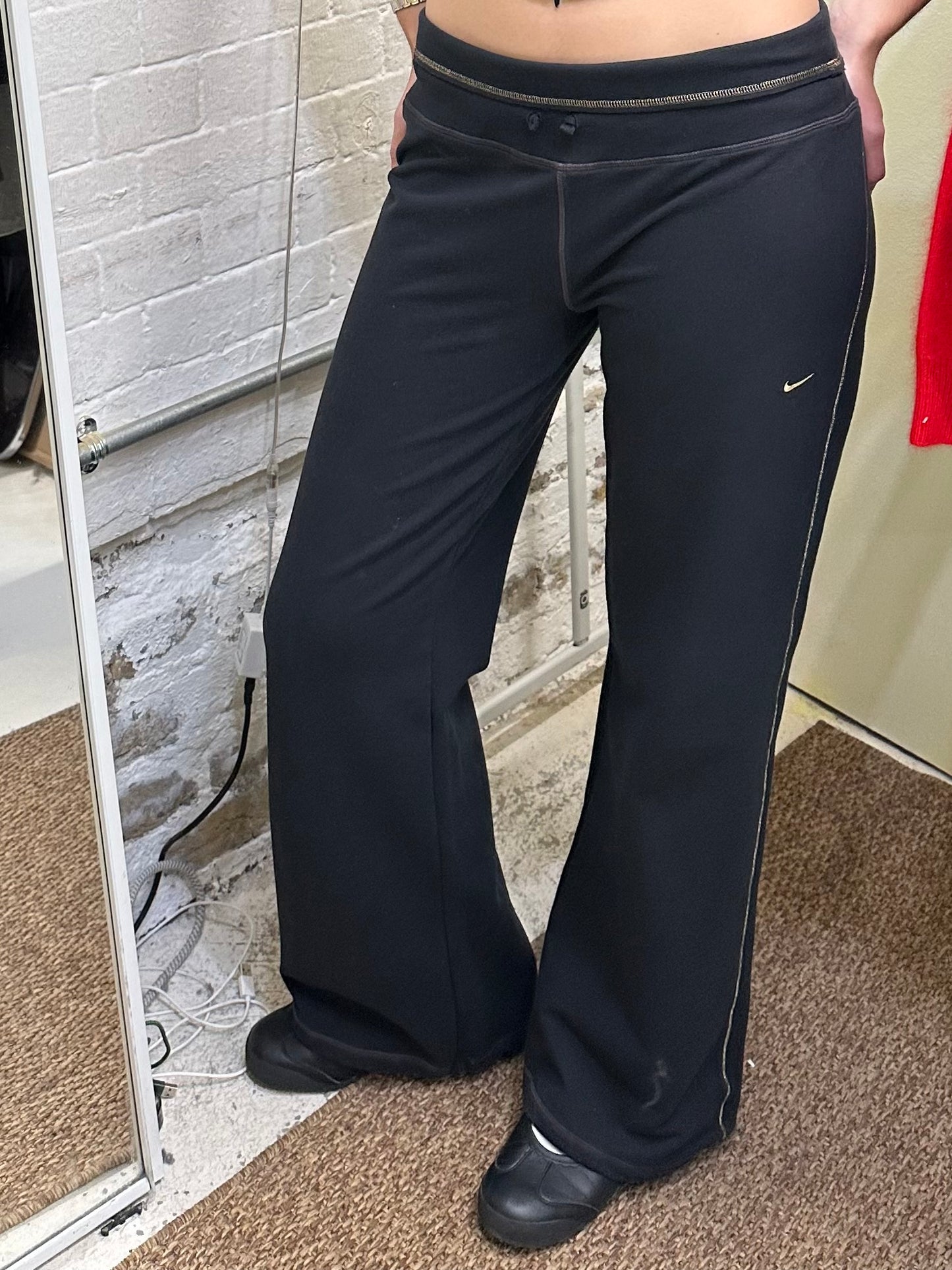 Vintage Nike joggers medium