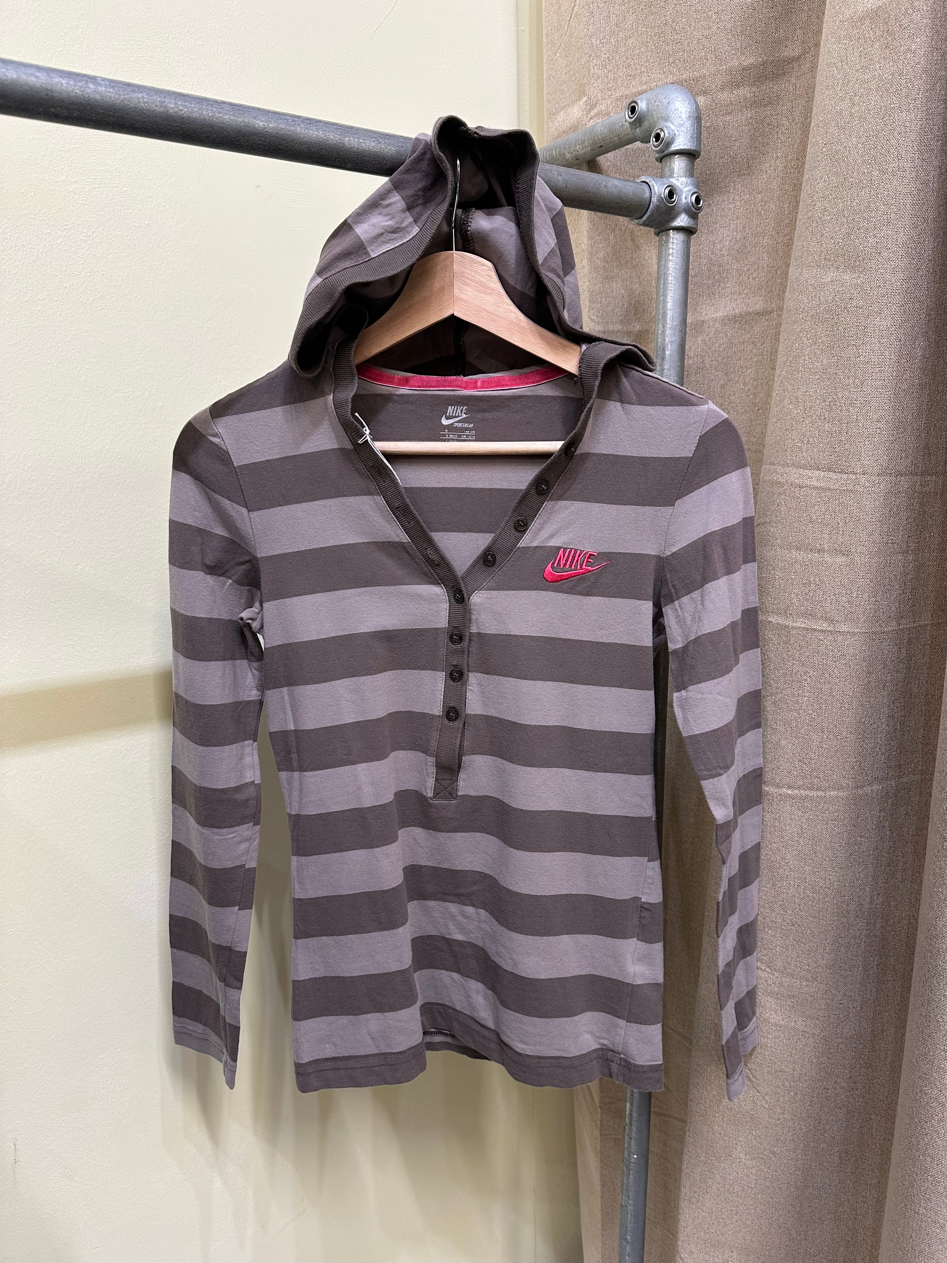 Nike hoody top medium