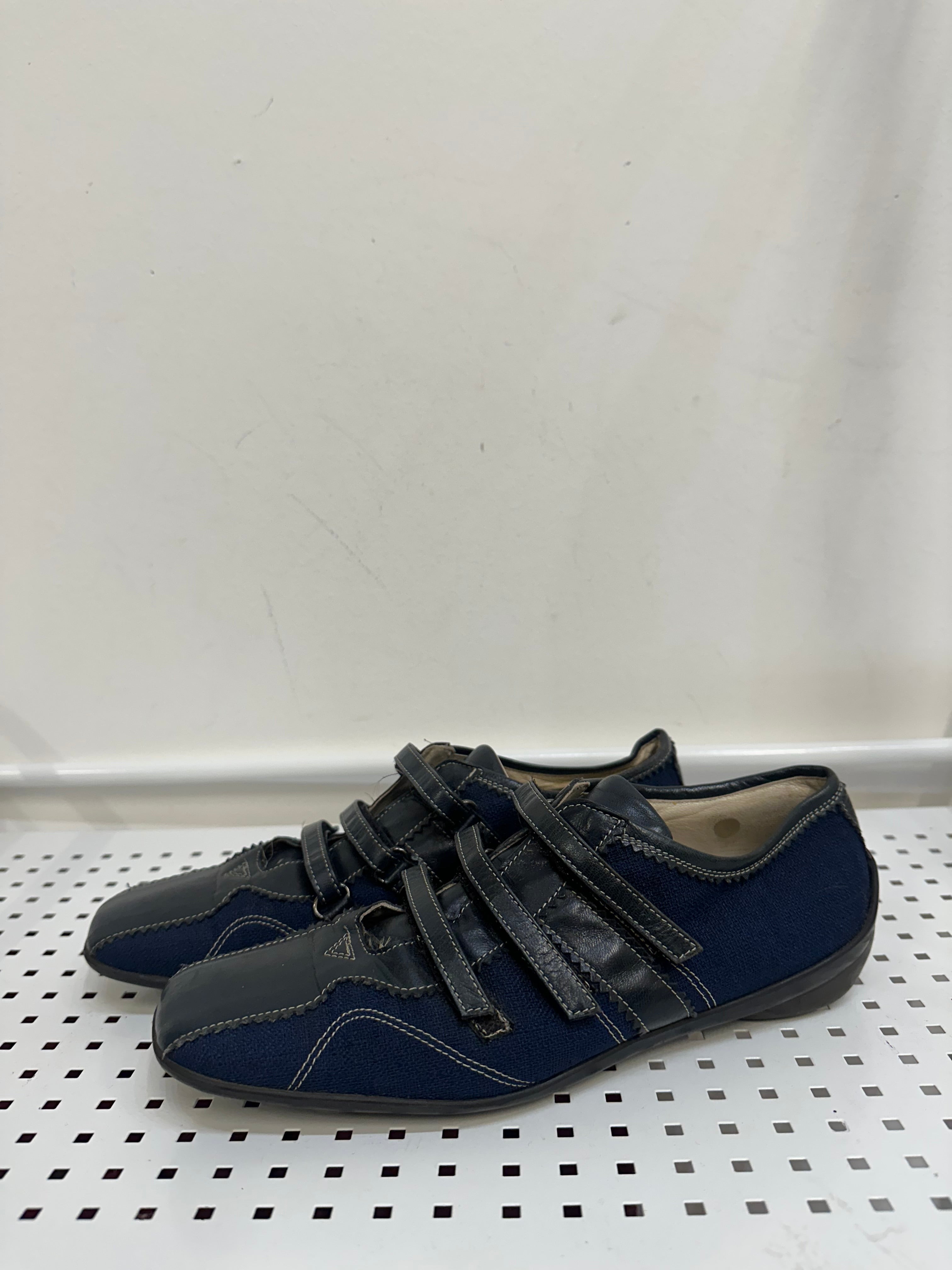 Vintage Unbranded trainers eu36
