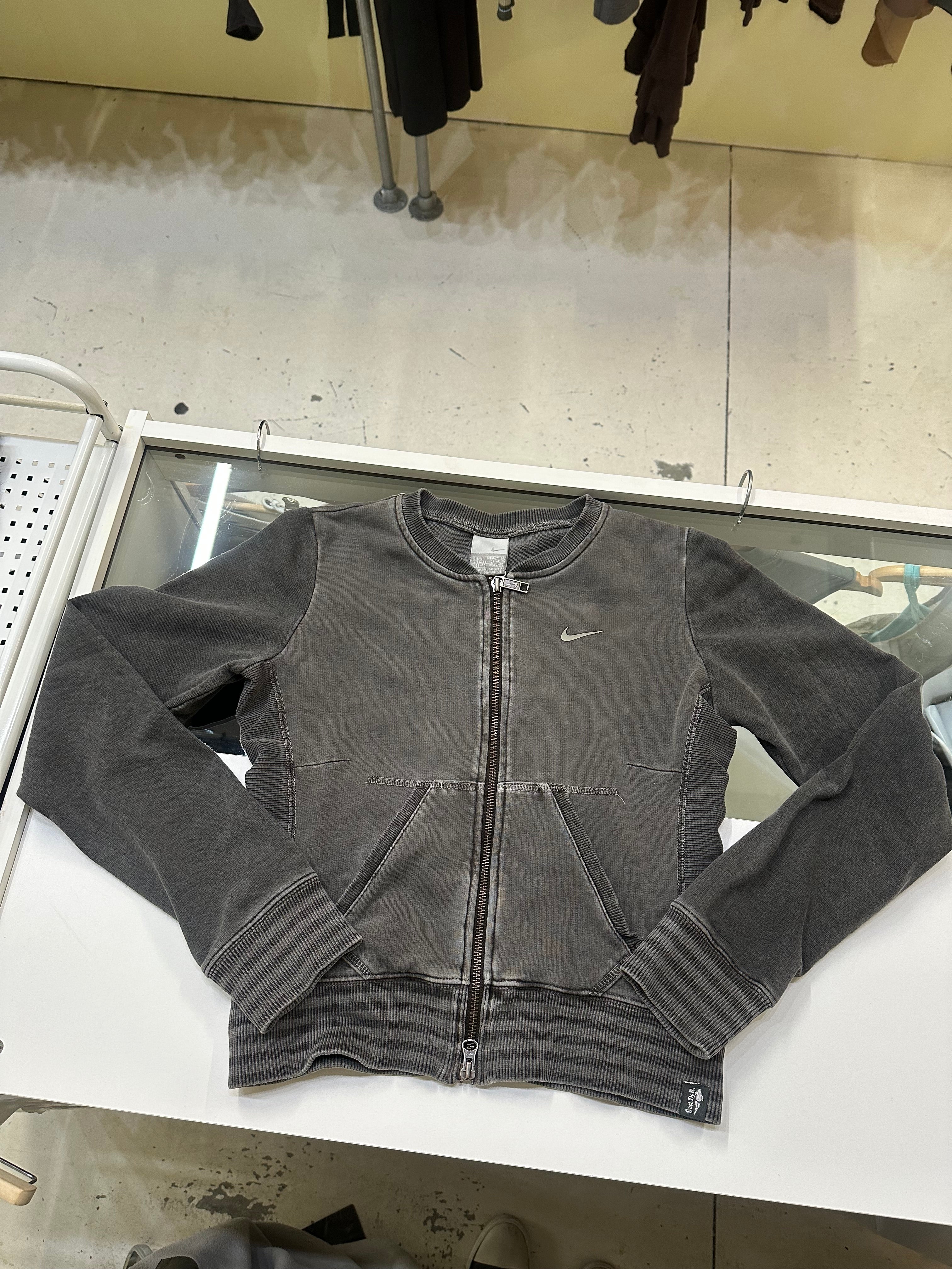 Vintage Nike zip up small