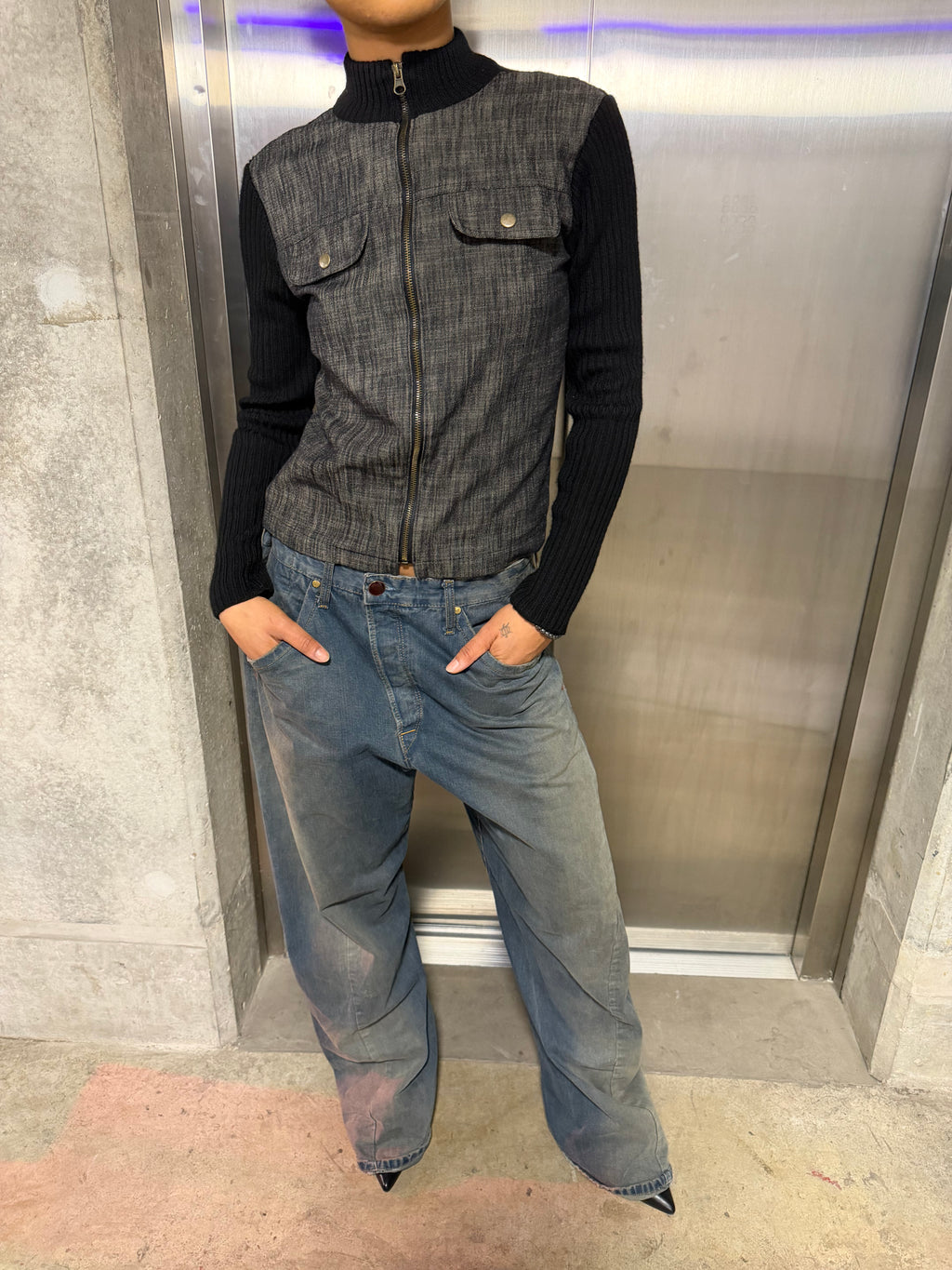 Knit zip up small
