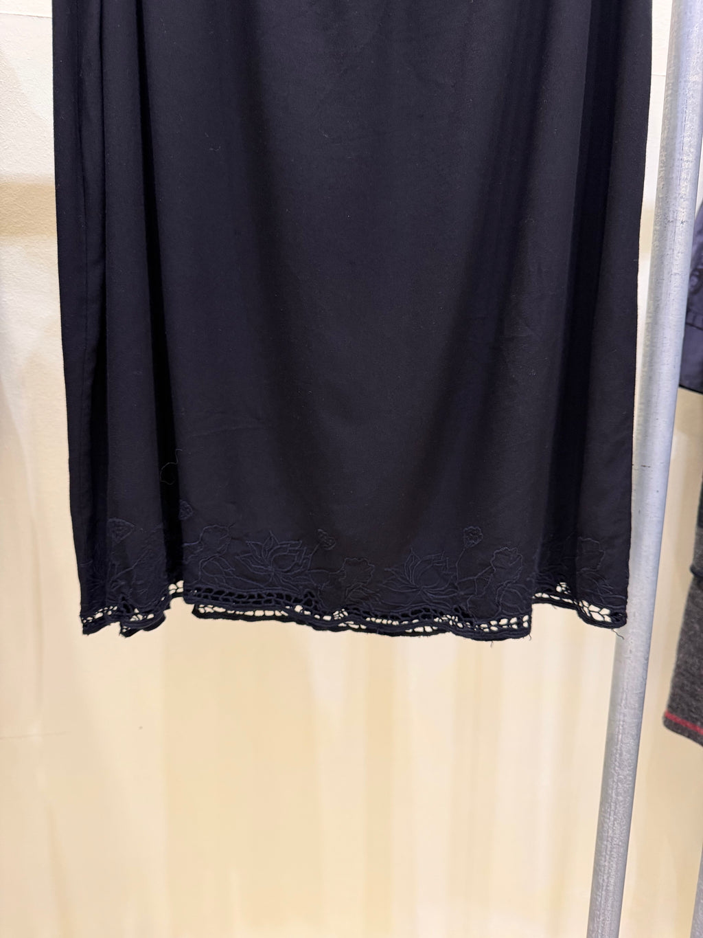 Lace hem midi skirt medium