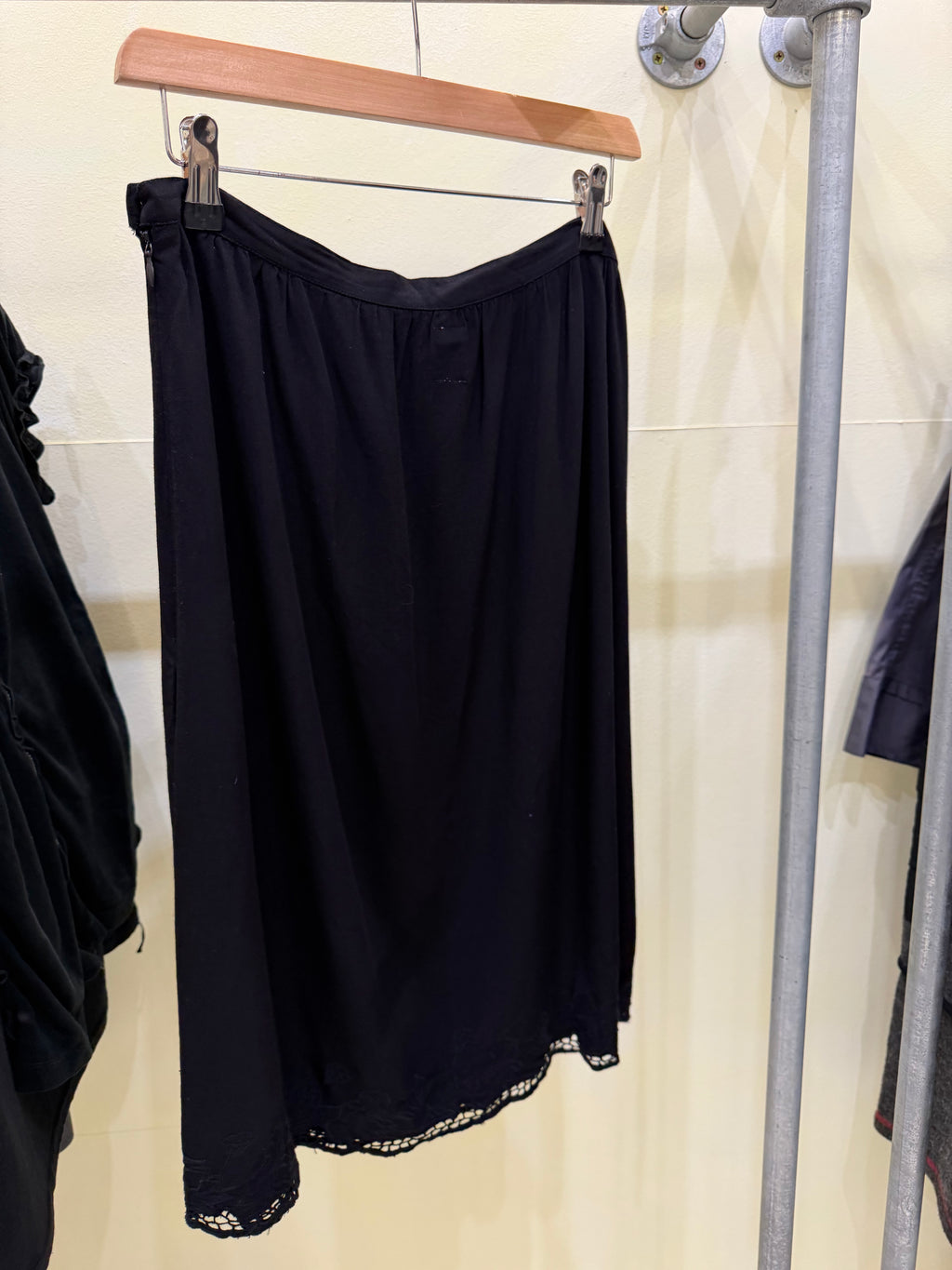 Lace hem midi skirt medium